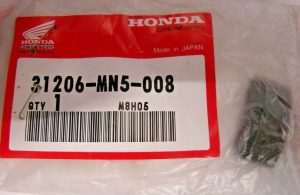 s-l1600 Honda 31206-MN5-008 TERMINAL INSULATOR , hel1