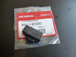 Honda 95011-61000 RUBBER, hru2