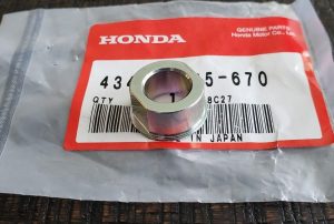 s-l1600 Honda 43483-HB5-670 BRAKE STAY BUSHING, hclppin2