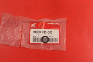 Honda 91303-035-000 RUBBER GASKET , hg1