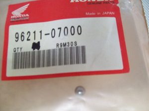 s-l1600 Honda 96211-07000 BALL , hbr1