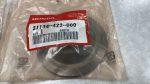 Honda 31134-422-000 PLATE B, ALTERNATOR COUPLING , hel1