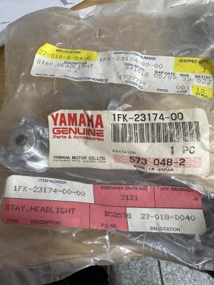 IMG_3714 Yamaha 1FK-23174-00-00 STAY, HEADLIGHT , cosm6