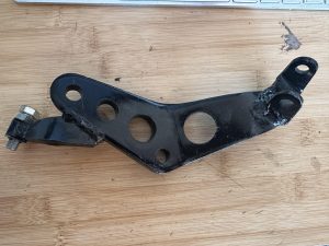 IMG_4005 Honda 50618-965-000 ARM, R. FOOTPEG , hbul2