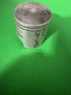 Kawasaki 13001-037 PISTON STD ,kp1