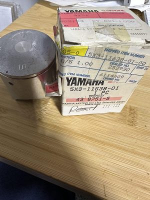 Yamaha 5X3-11638-01-00 PISTON 4 O/S , 1.00, P17