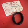 Honda 51601-323-000 RUBBER, FR. FORK COVER (UPPER) ,hsus1