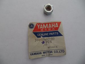 NOS YAMAHA BMX MOTO BIKE SHAFT NUT J60-25182-00-00 , n3
