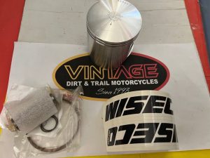 s-l1600-1 WISECO, YAMAHA, PISTON KIT , 1.50MM O/S. 67.50MM, SS440 1980-1985, 2309M06750 , wis1