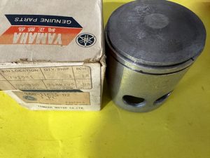 Genuine Yamaha ,OEM,NOS, 360-11635-03-00 PISTON 1 O/S , (360-11635-02 ) , RD350 , p21
