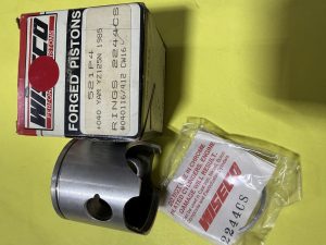 WISECO,YAMAHA, PISTON KIT , +040 O/S , YZ125N , 521P4 ,P22